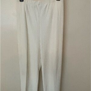 Virginie Paris Ivory light weight knit pants.